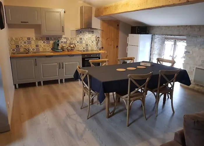 Le Joyeuse Triplette Carcassonne Casa de Férias *